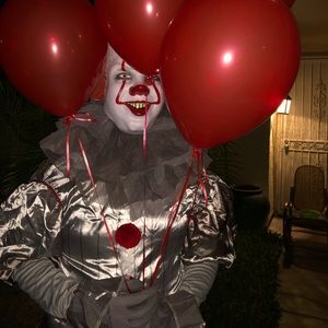 PENNYWISE Halloween costume
